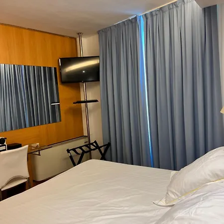 Hotel Platjador 3*