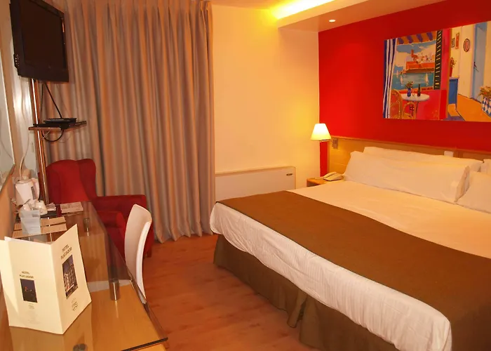 מלון Platjador 3*