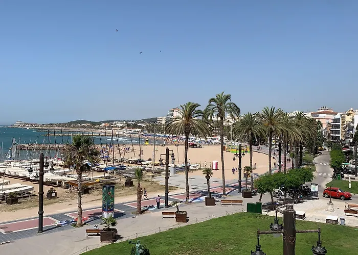 מלון Platjador 3*